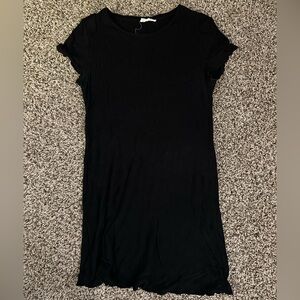 Elodie Black tshirt dress